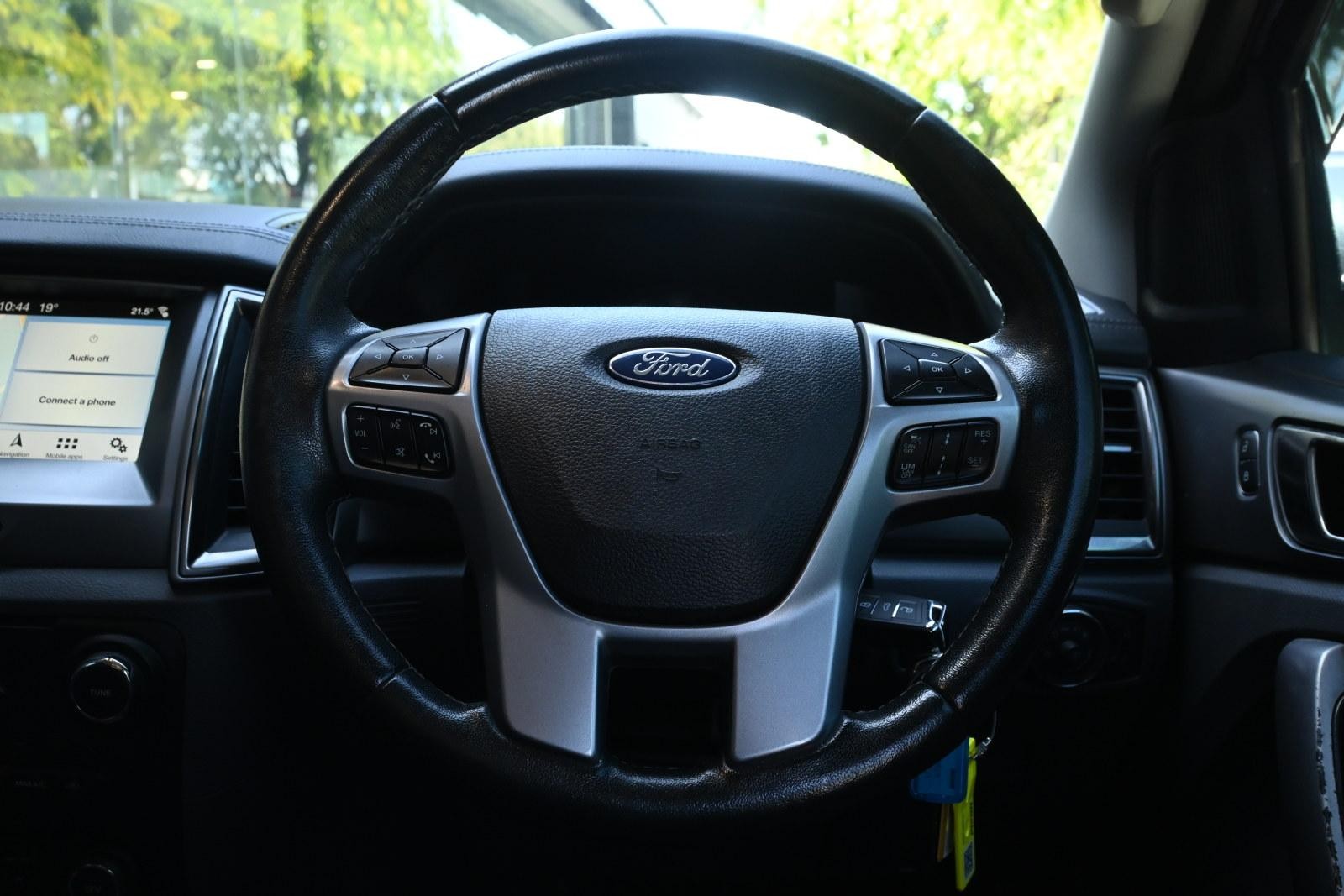 Ford Everest image 4