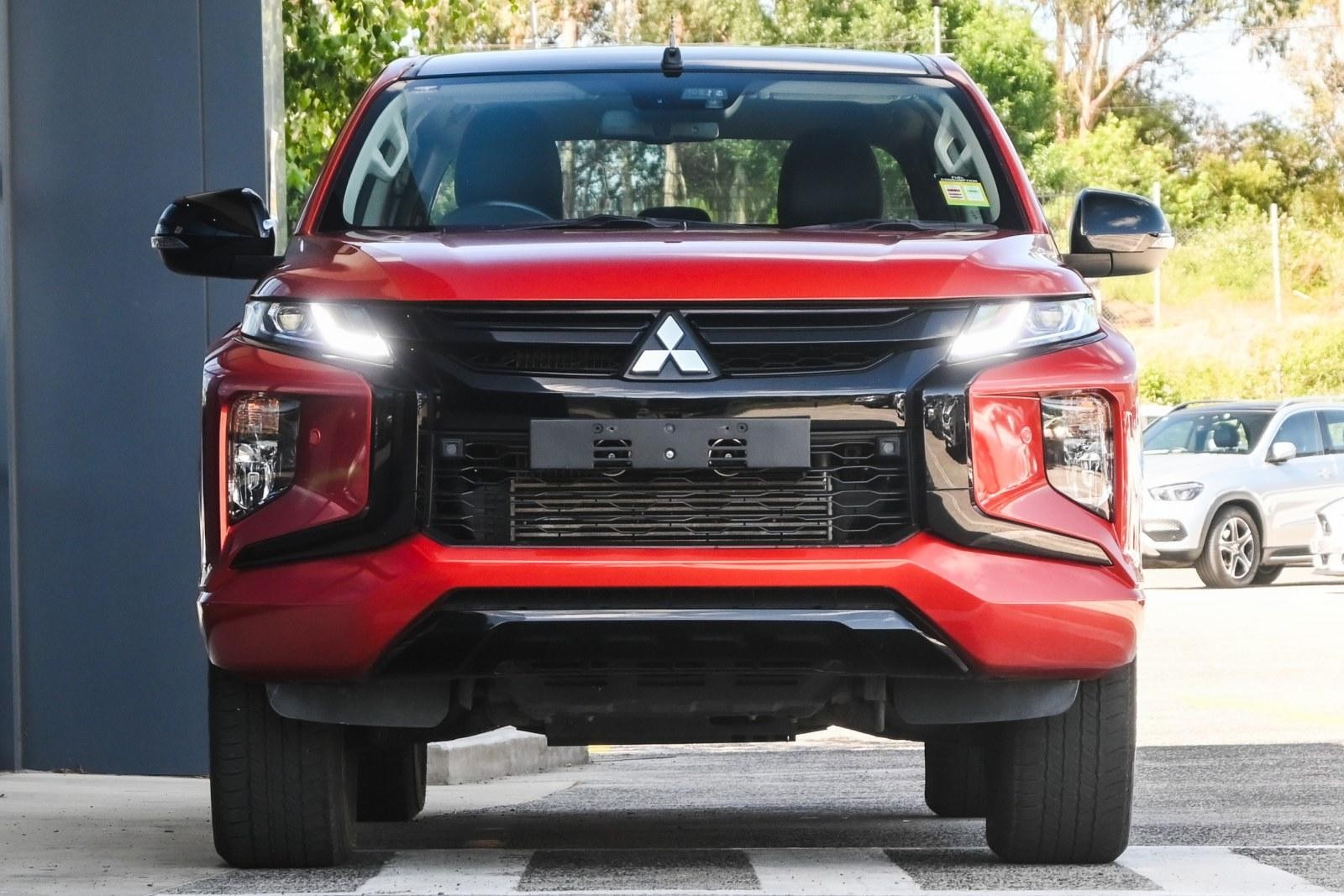 Mitsubishi Triton image 2