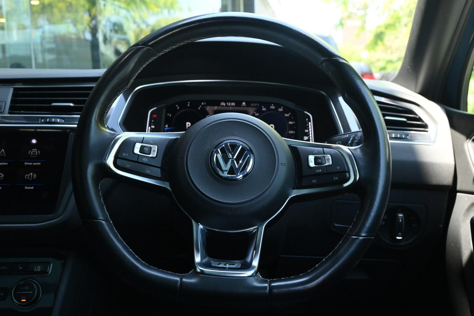 Volkswagen Tiguan image 4