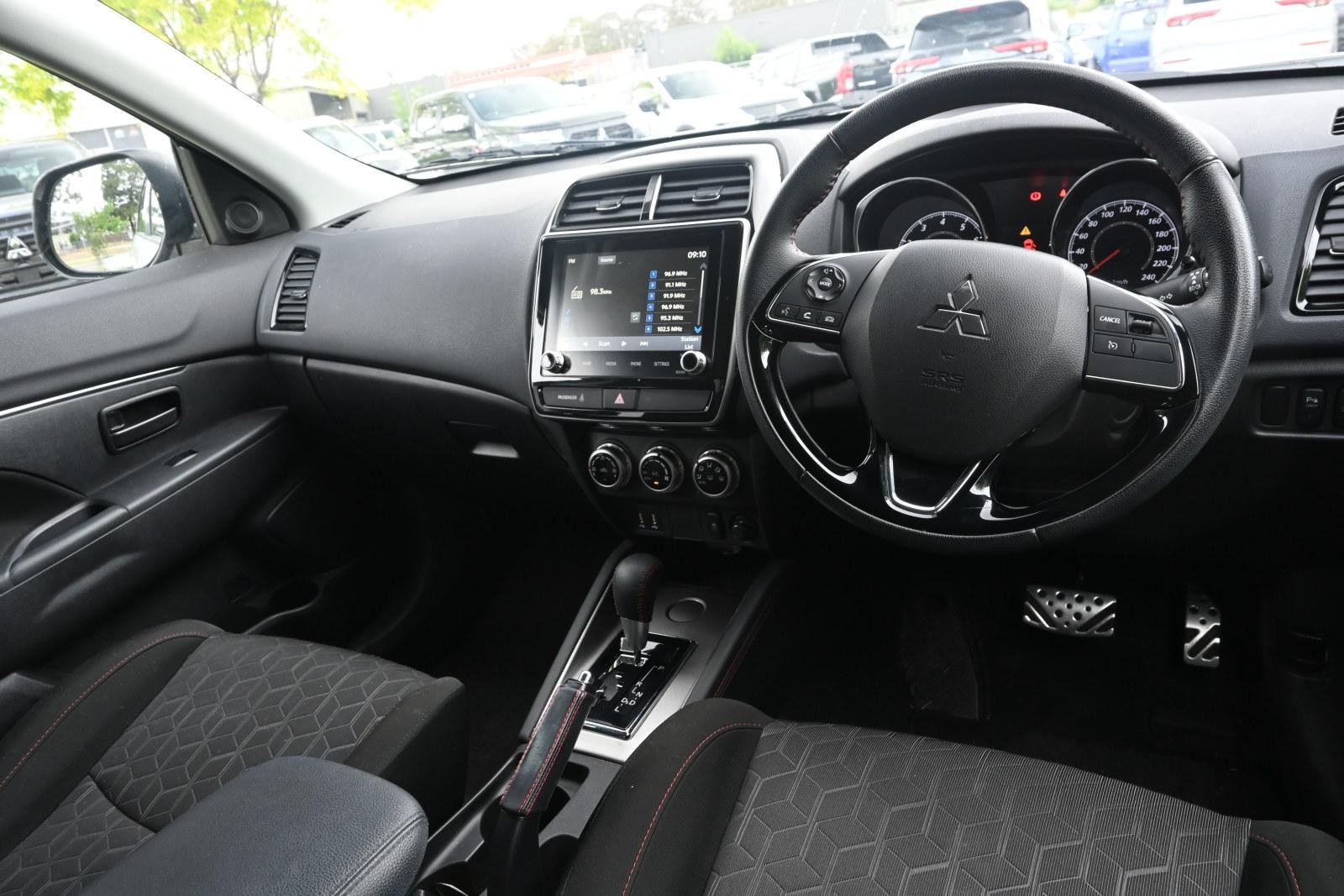 Mitsubishi Asx image 3