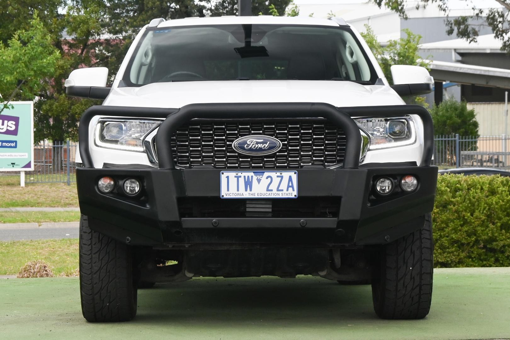 Ford Everest image 2