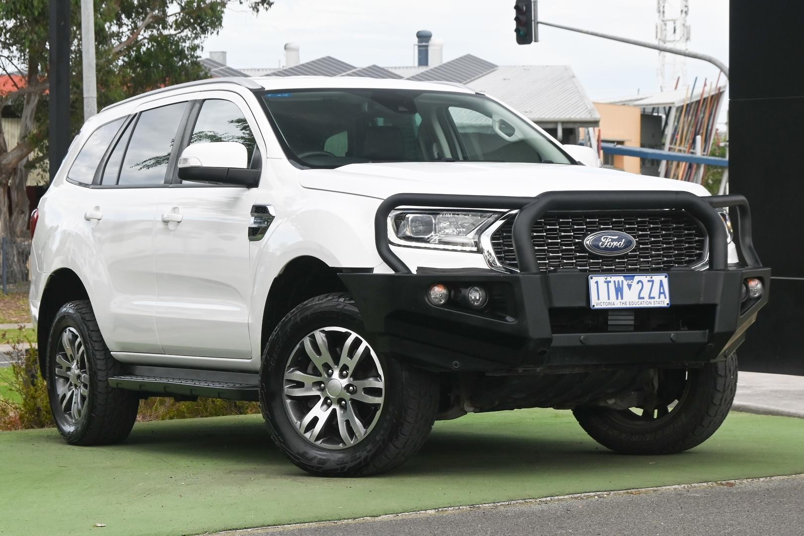Ford Everest image 4