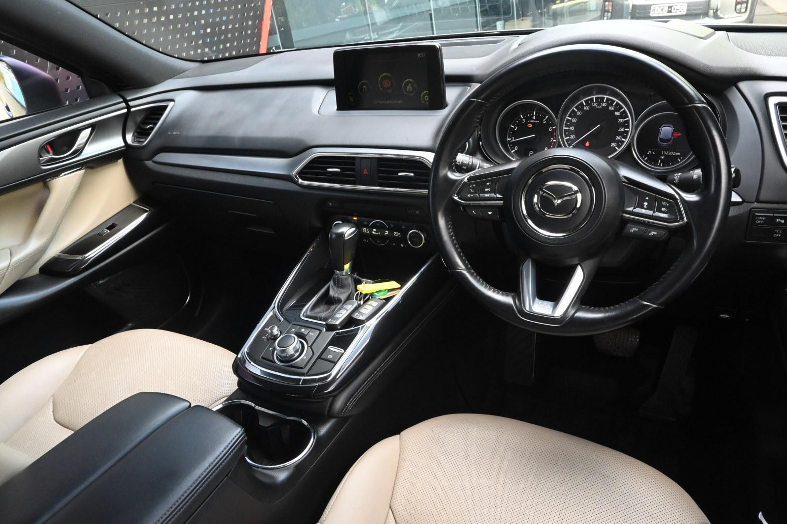 Mazda Cx-9 image 3