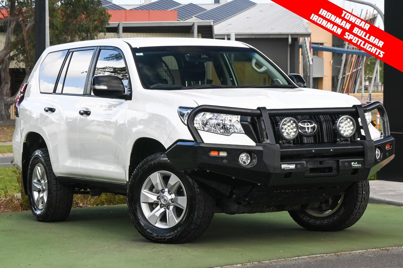 Toyota Landcruiser Prado image 1