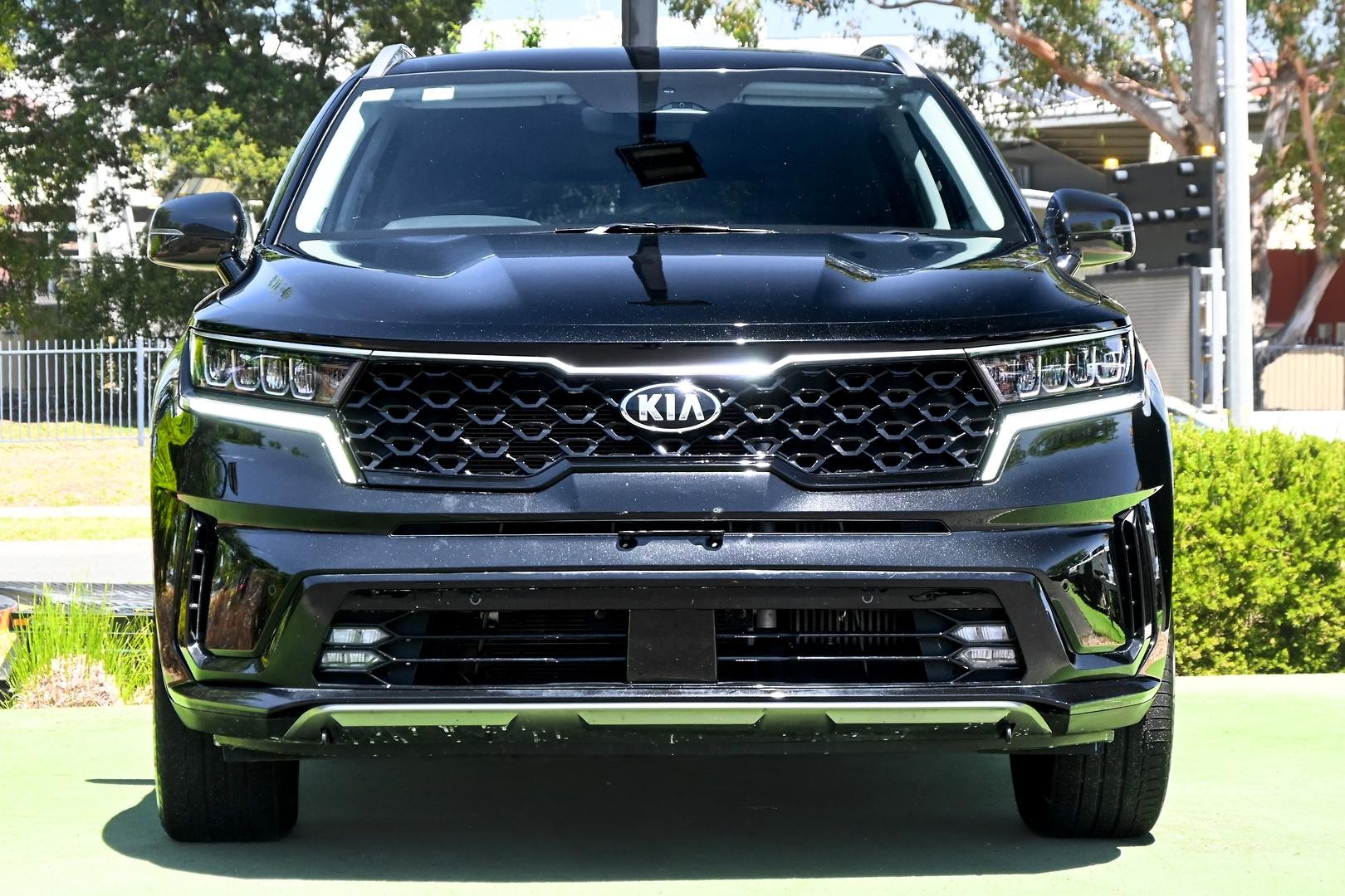 Kia Sorento image 2