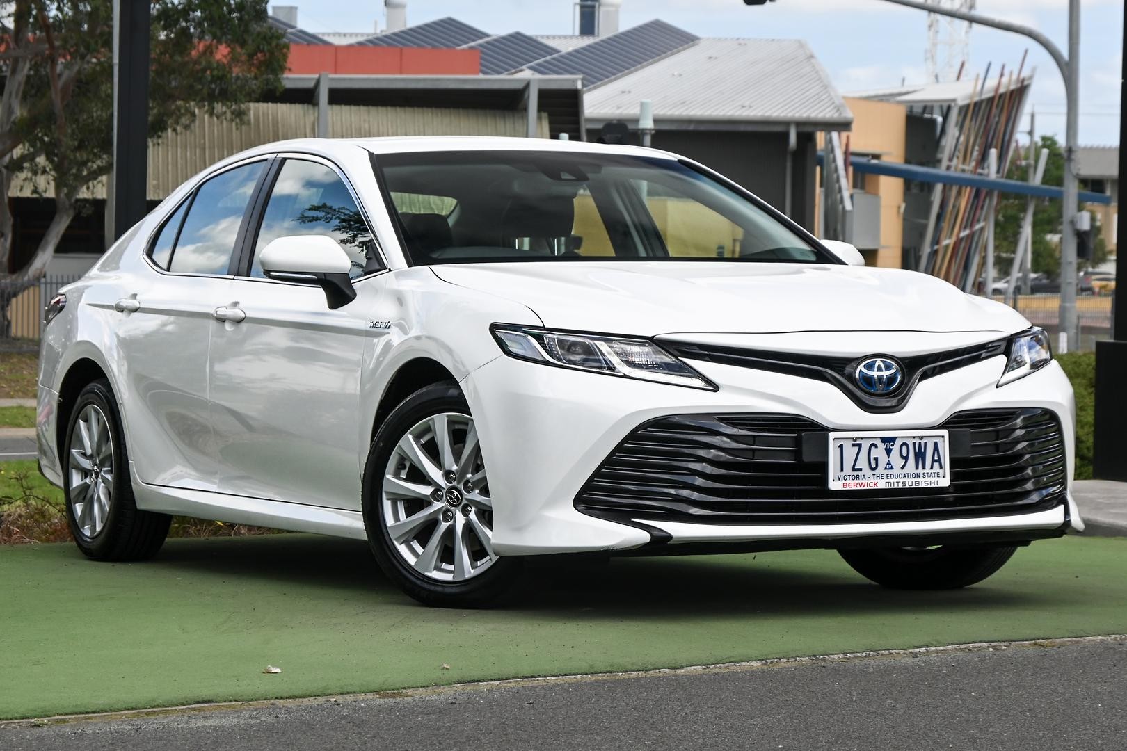 Toyota Camry image 1