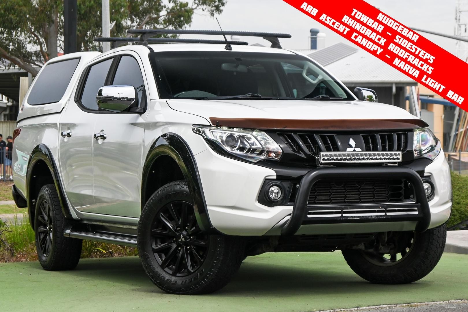 Mitsubishi Triton image 1