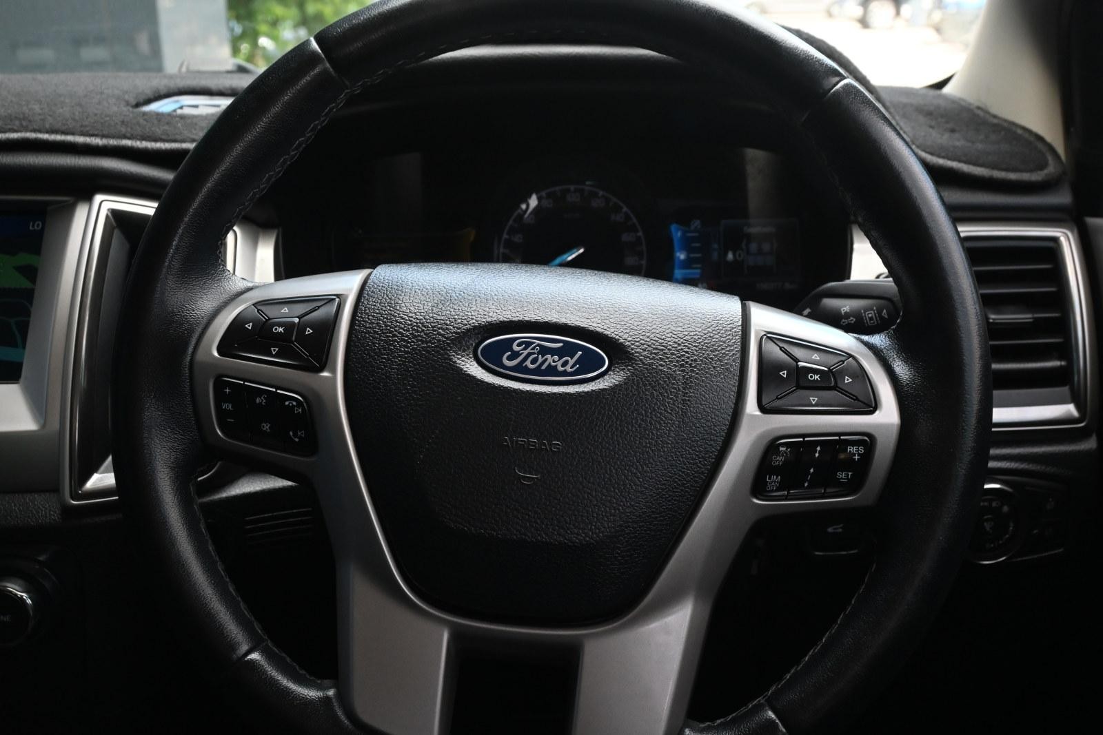 Ford Everest image 4