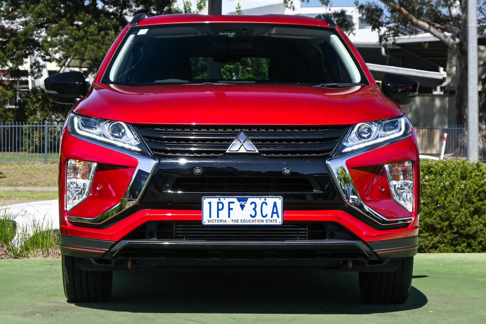 Mitsubishi Eclipse Cross image 2