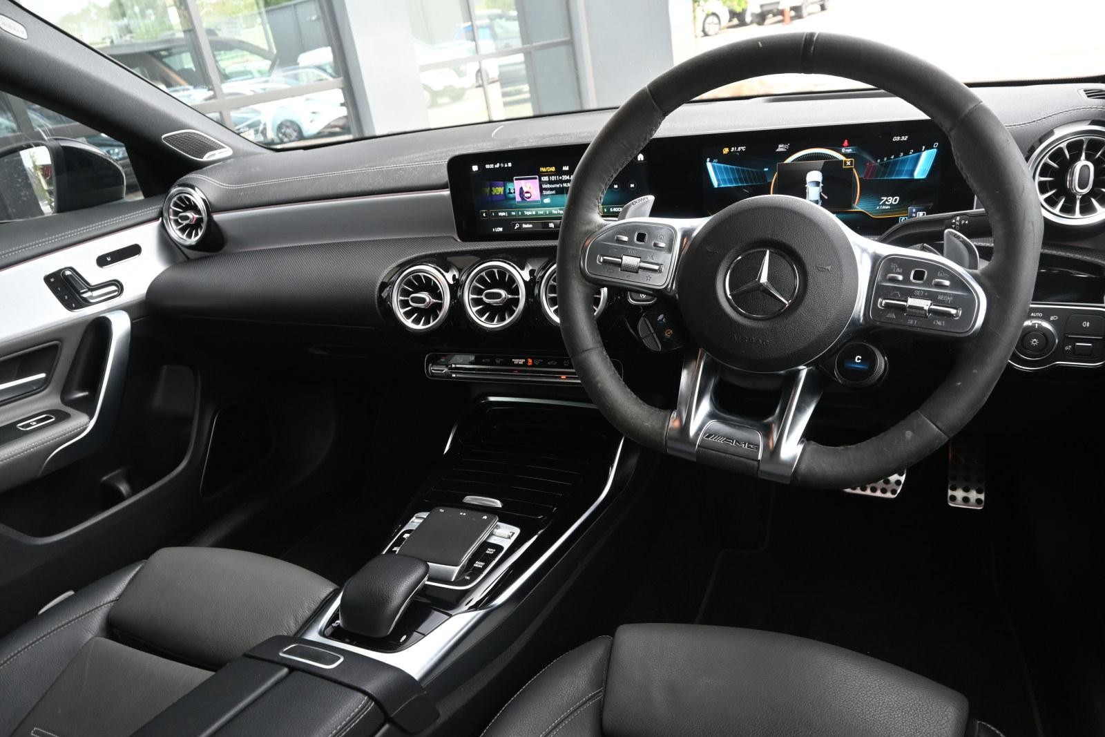 Mercedes Benz Cla-class image 3