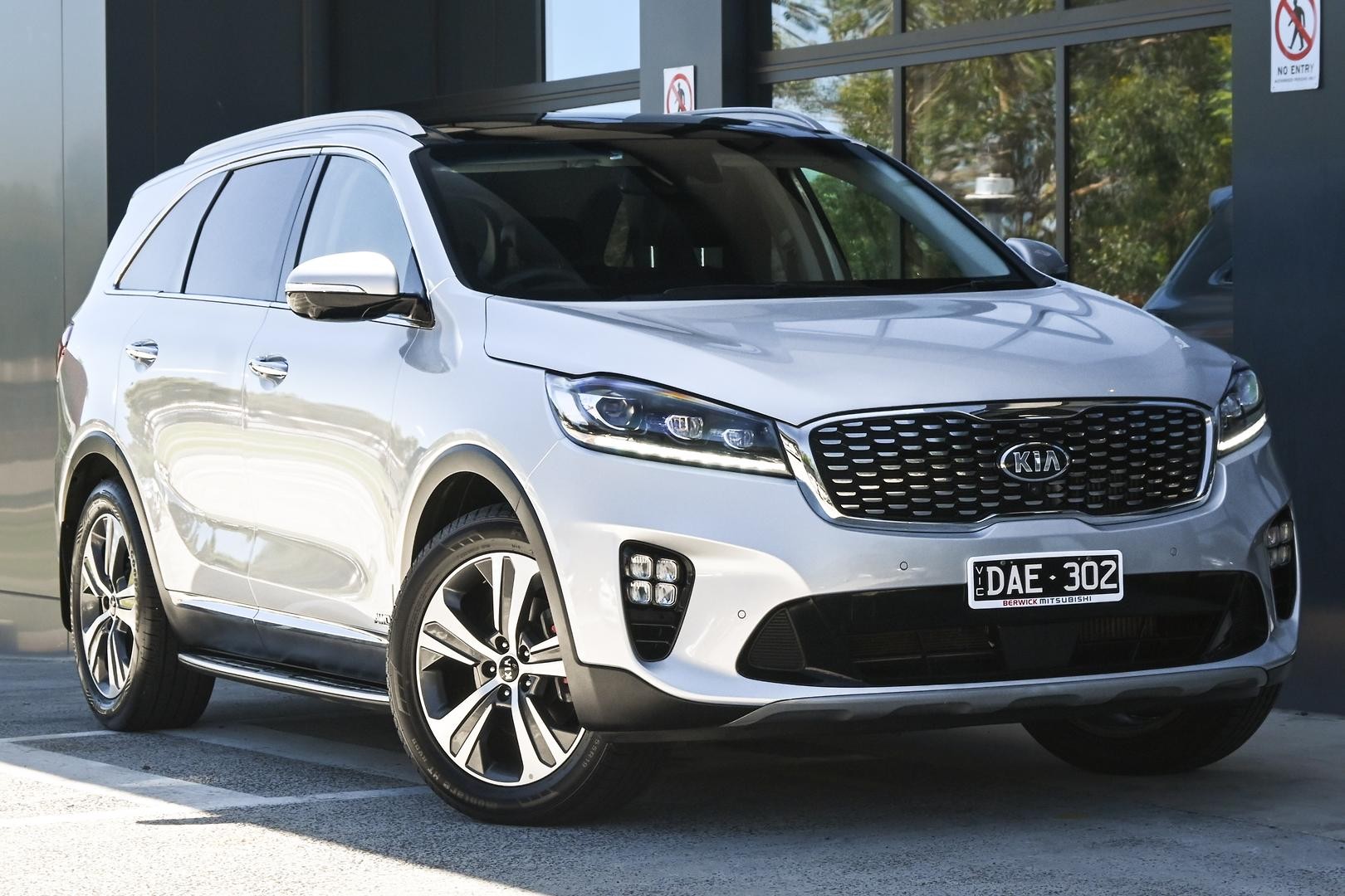 Kia Sorento image 1