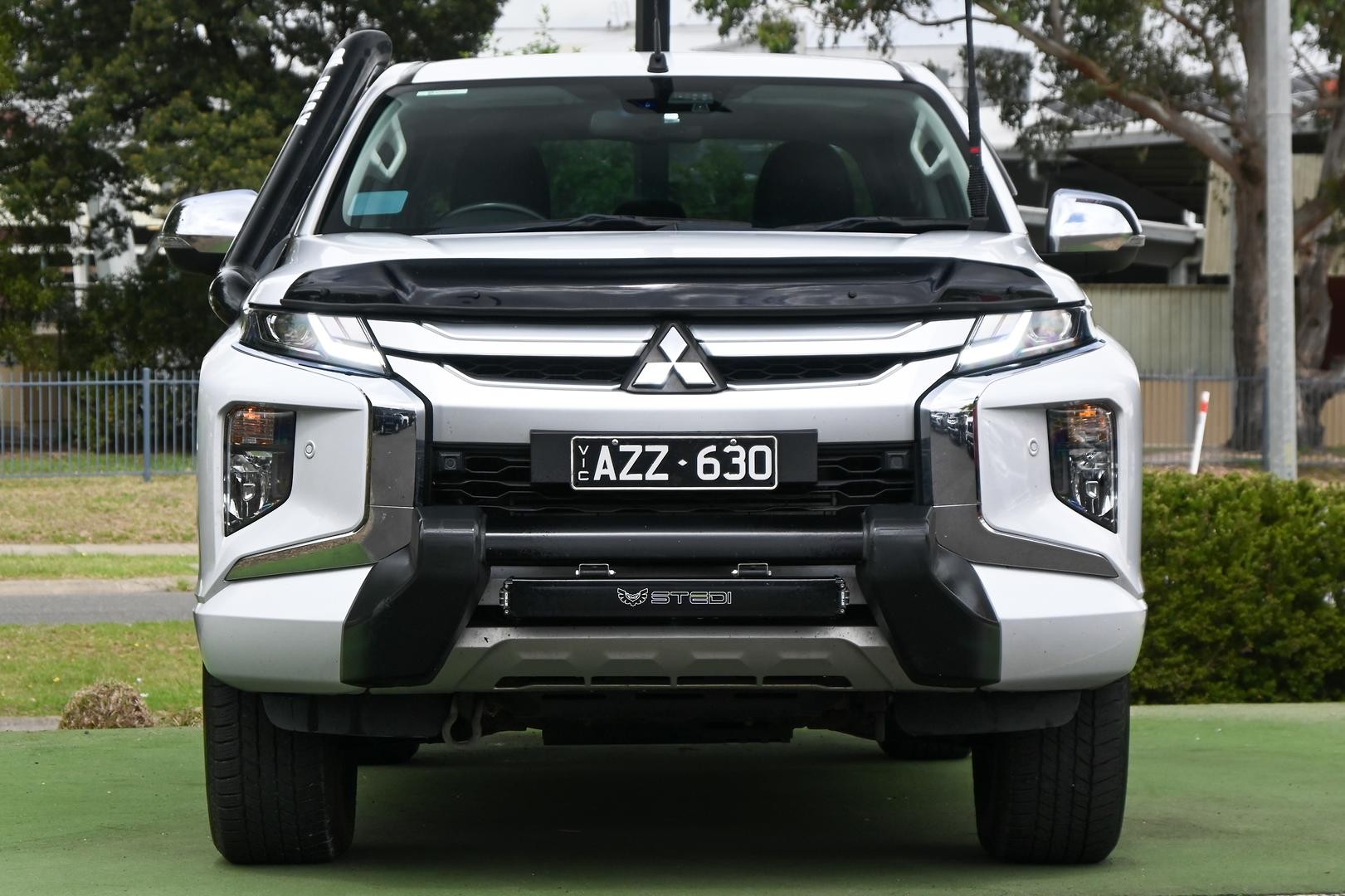 Mitsubishi Triton image 2