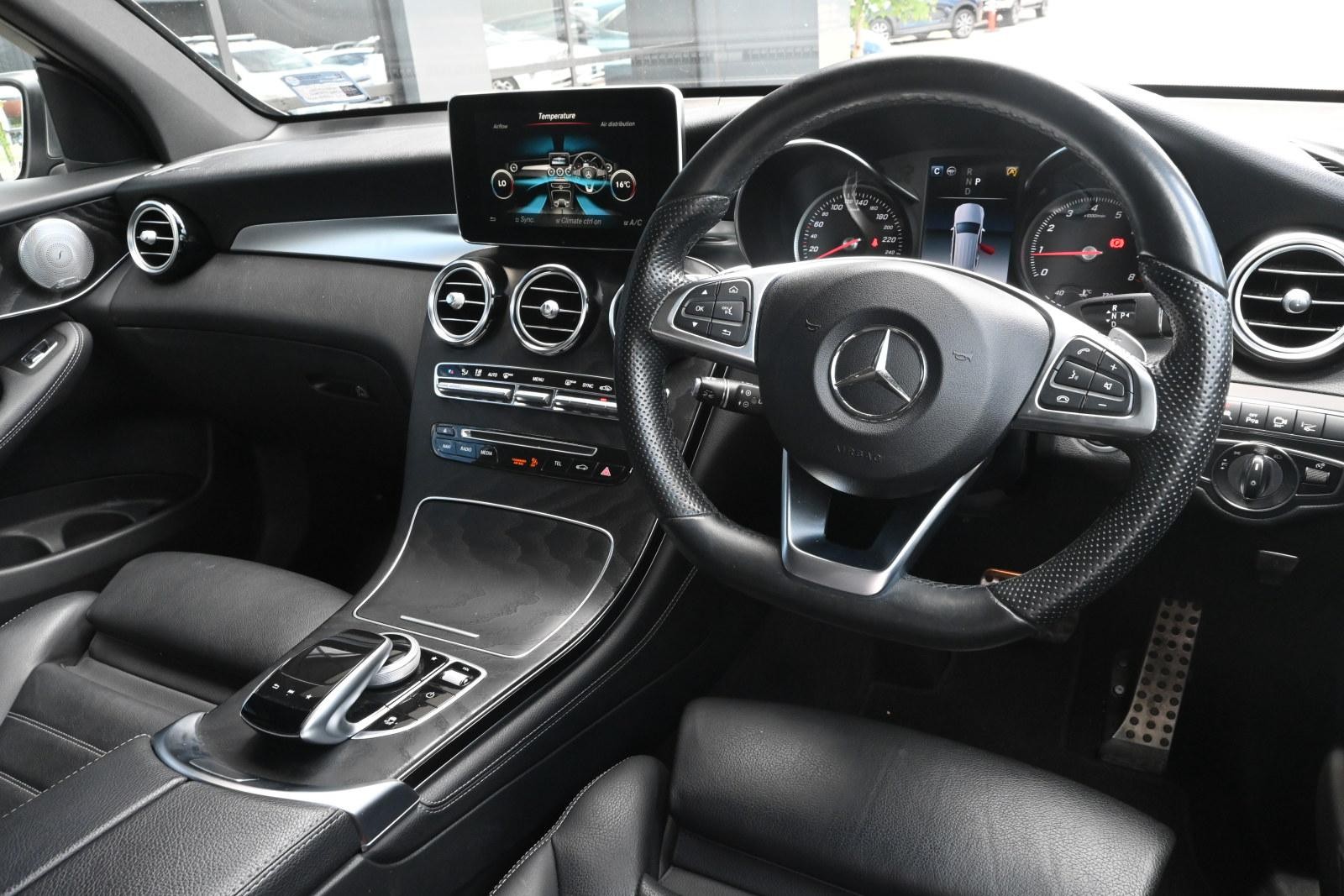 Mercedes Benz Glc-class image 3