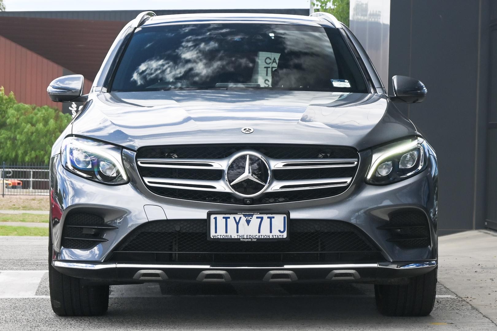 Mercedes Benz Glc-class image 2