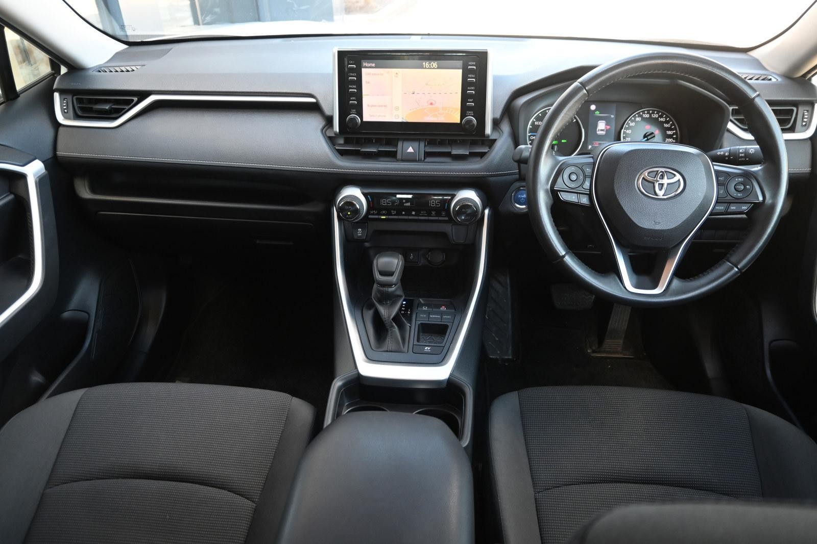 Toyota Rav4 image 3