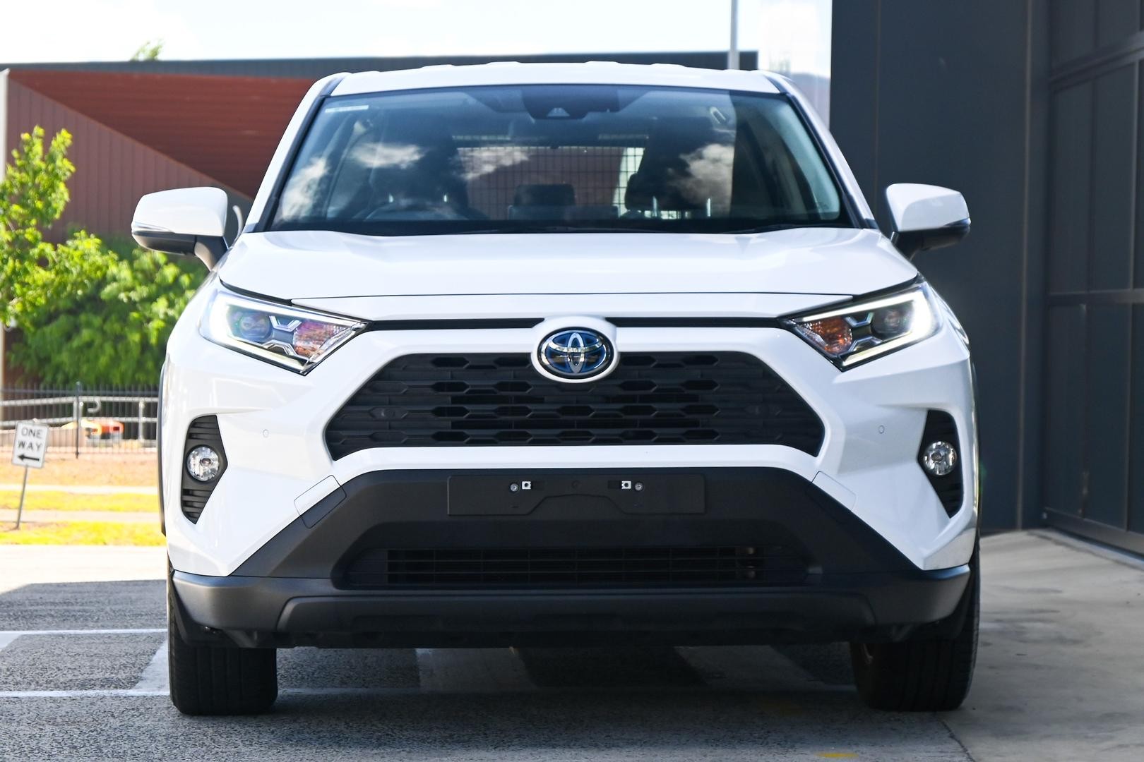 Toyota Rav4 image 2