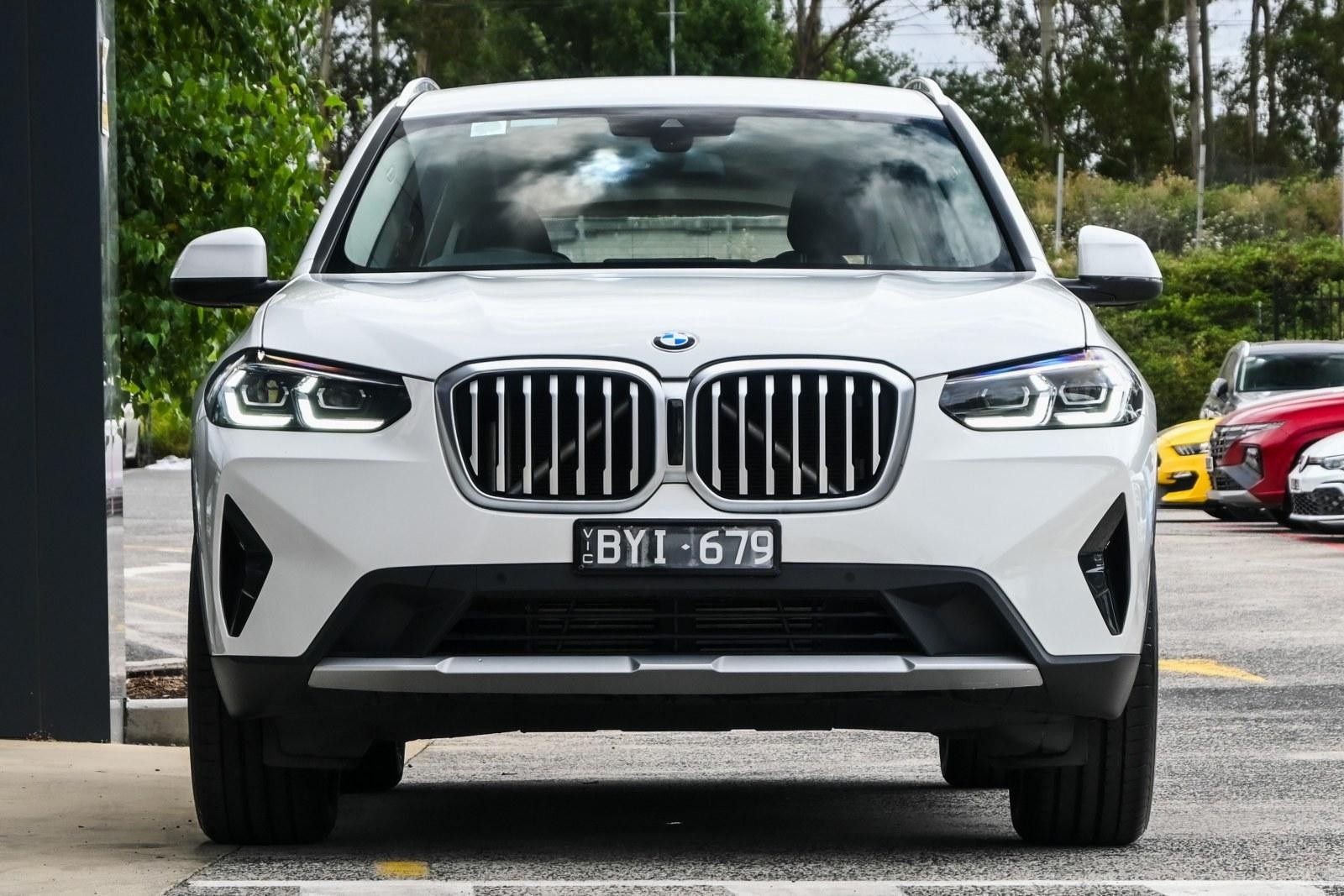 BMW X3 image 2