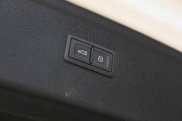https://dvg-vehicle-assets.s3.amazonaws.com/U16218/4cvi7zm3yx7pvzhazfysks638.jpg