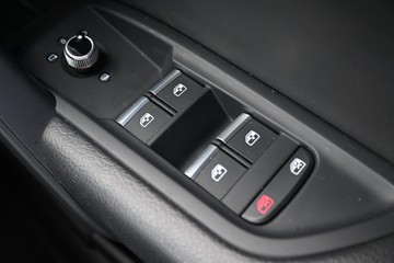 https://dvg-vehicle-assets.s3.amazonaws.com/U16218/qgy8v9gmxo6ng05unnapnlgg.jpg