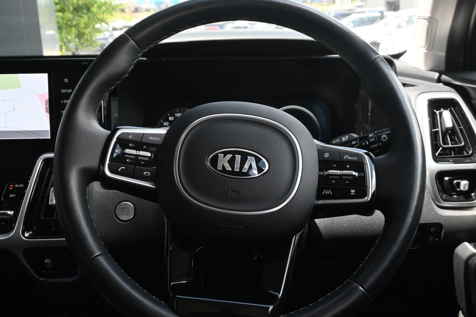 Kia Sorento image 4