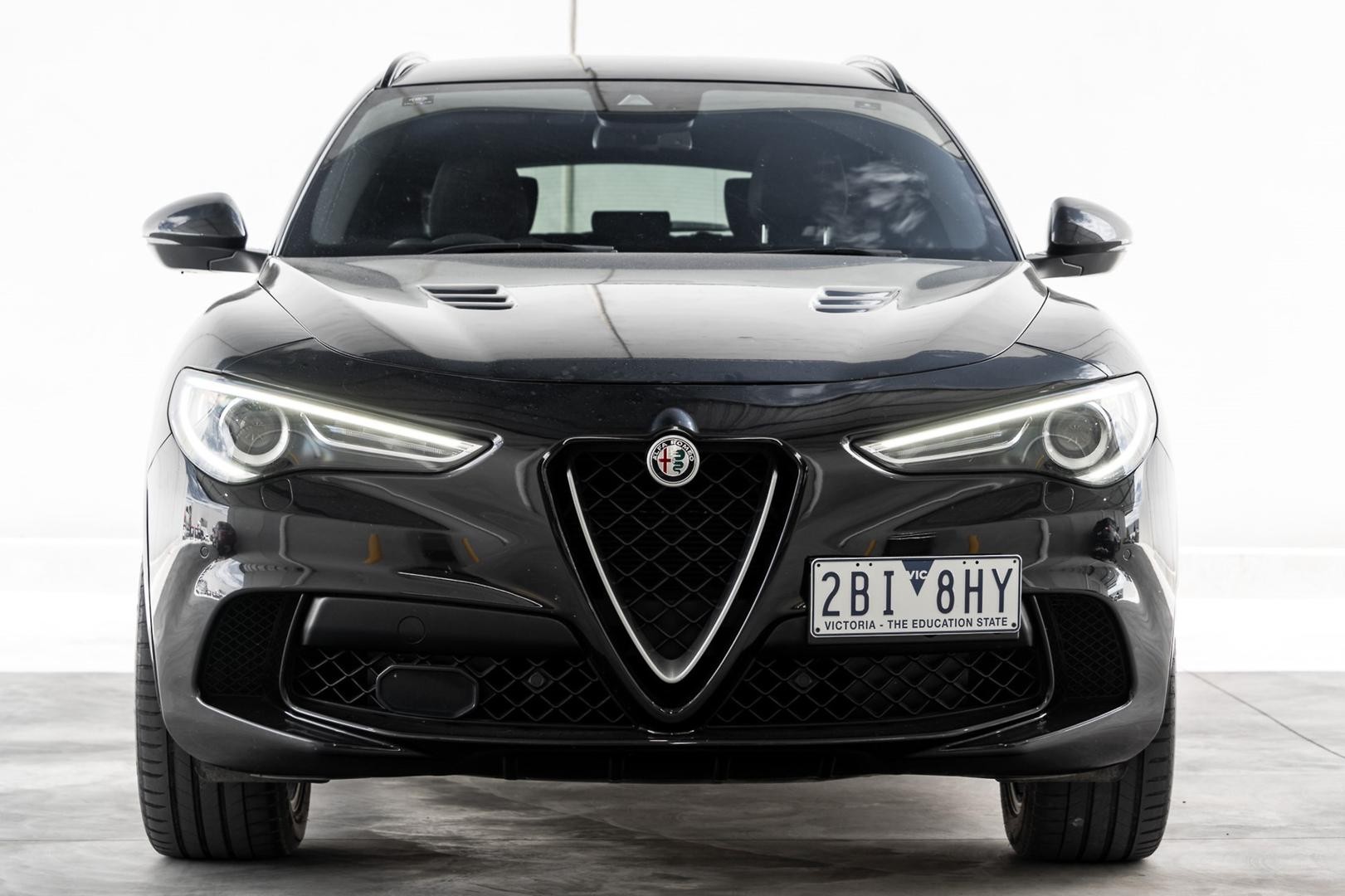 Alfa Romeo Stelvio image 2