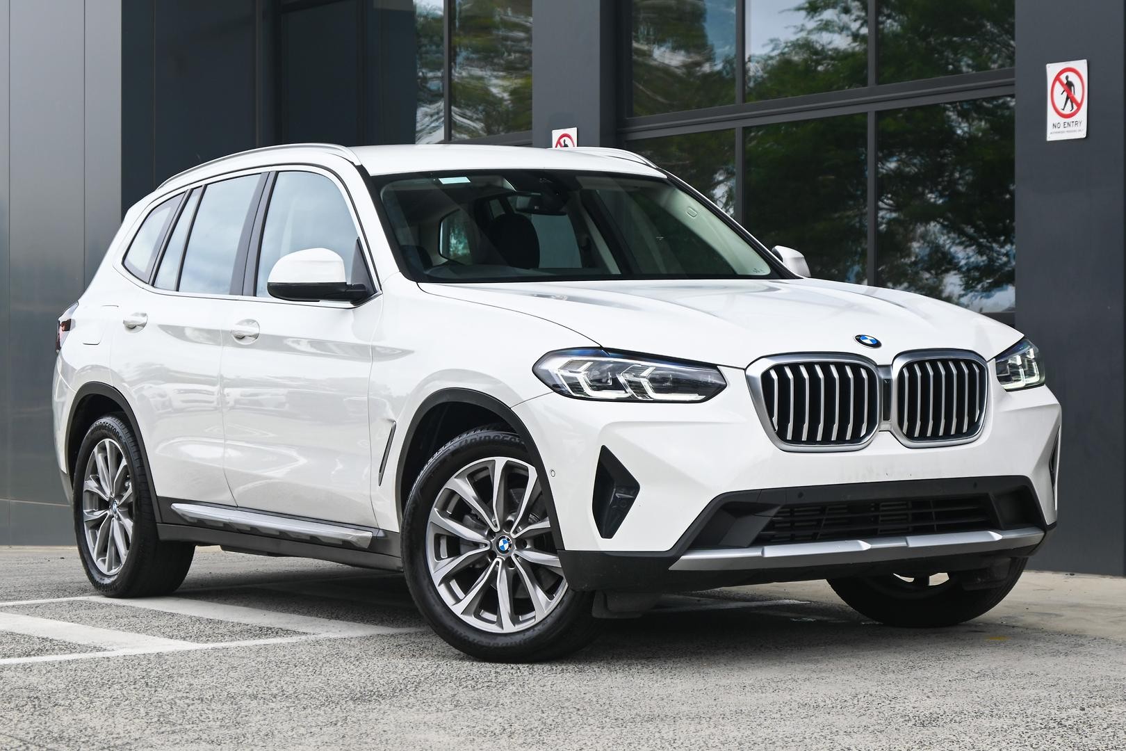 BMW X3 image 1