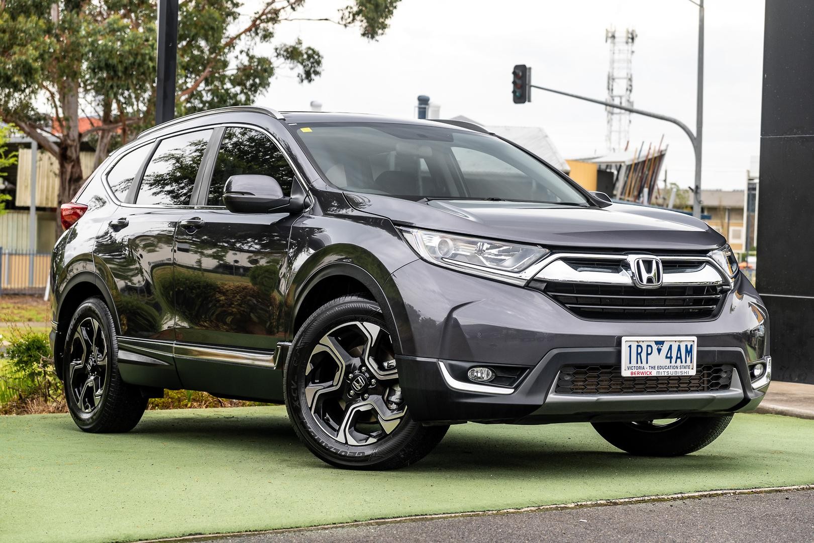 Honda Cr-v image 1