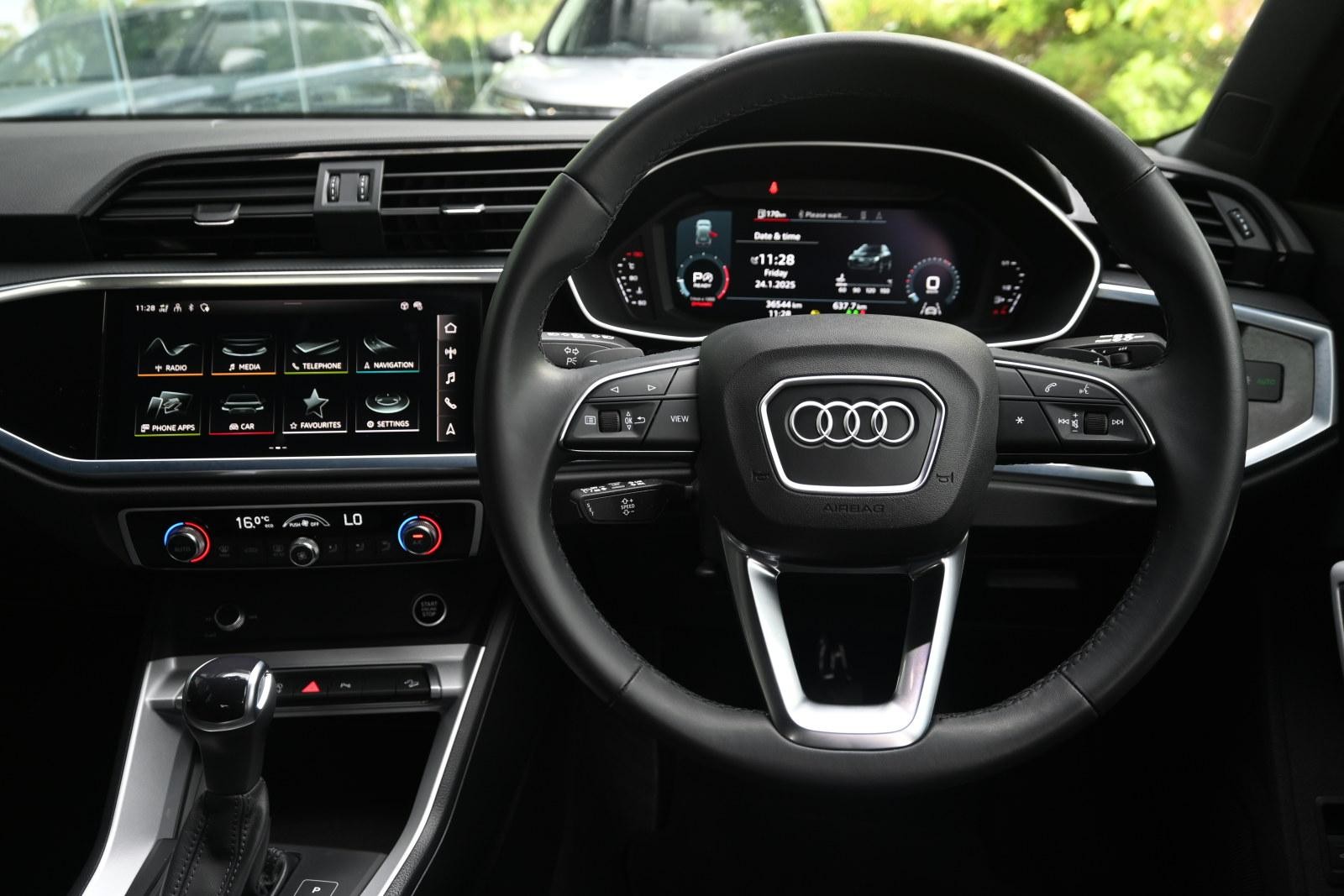 Audi Q3 image 4