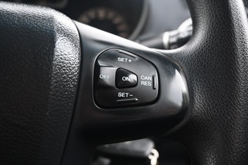 https://dvg-vehicle-assets.s3.amazonaws.com/U16325/2mckvfdxa9pd9eh1rc5uamrmo.jpg