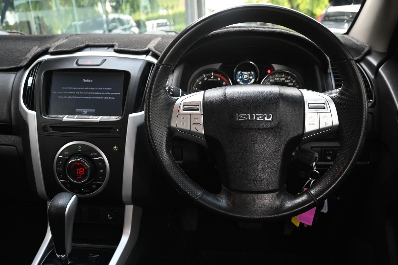 Isuzu Mu-x image 4