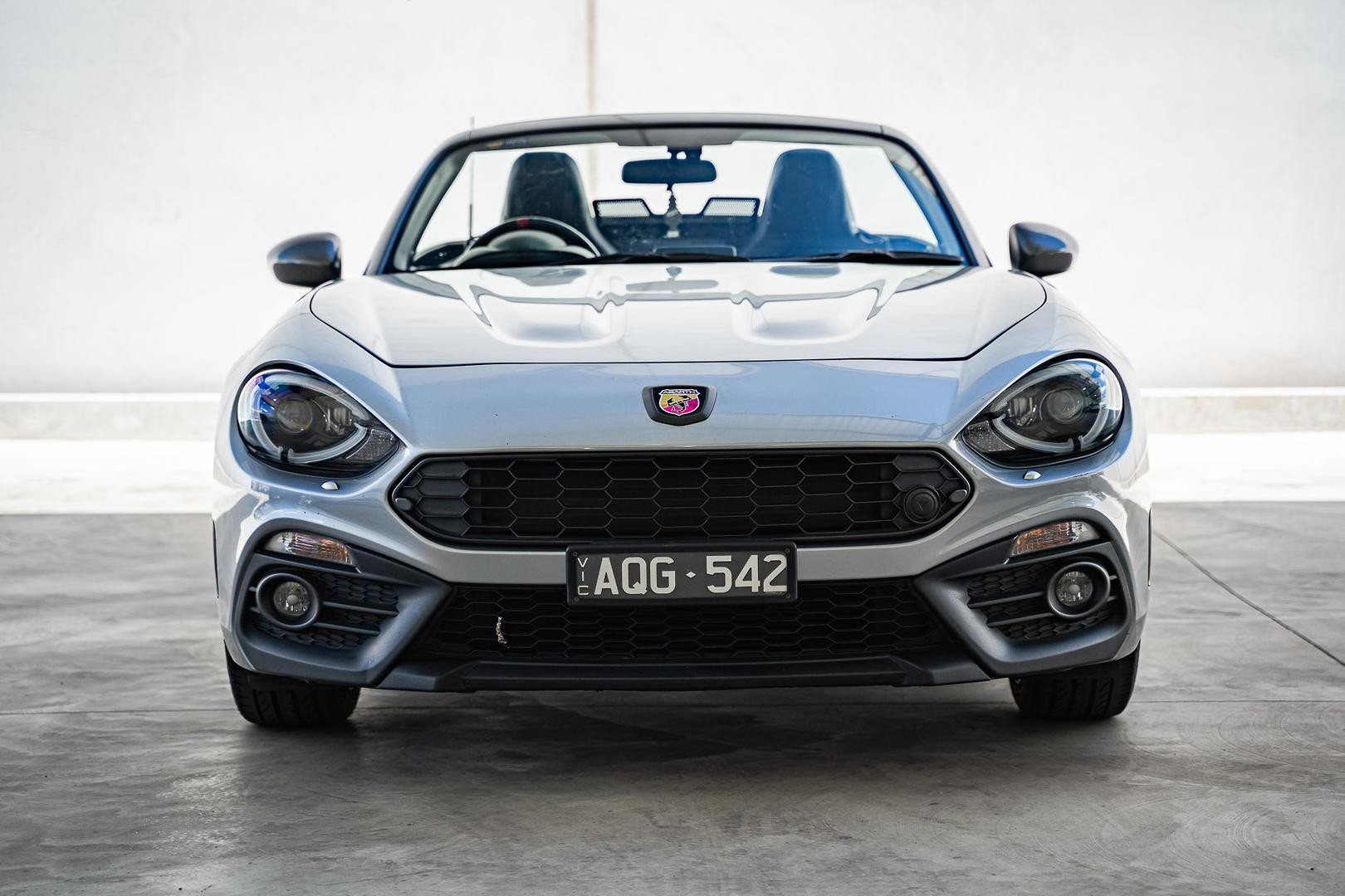 Abarth 124 image 2