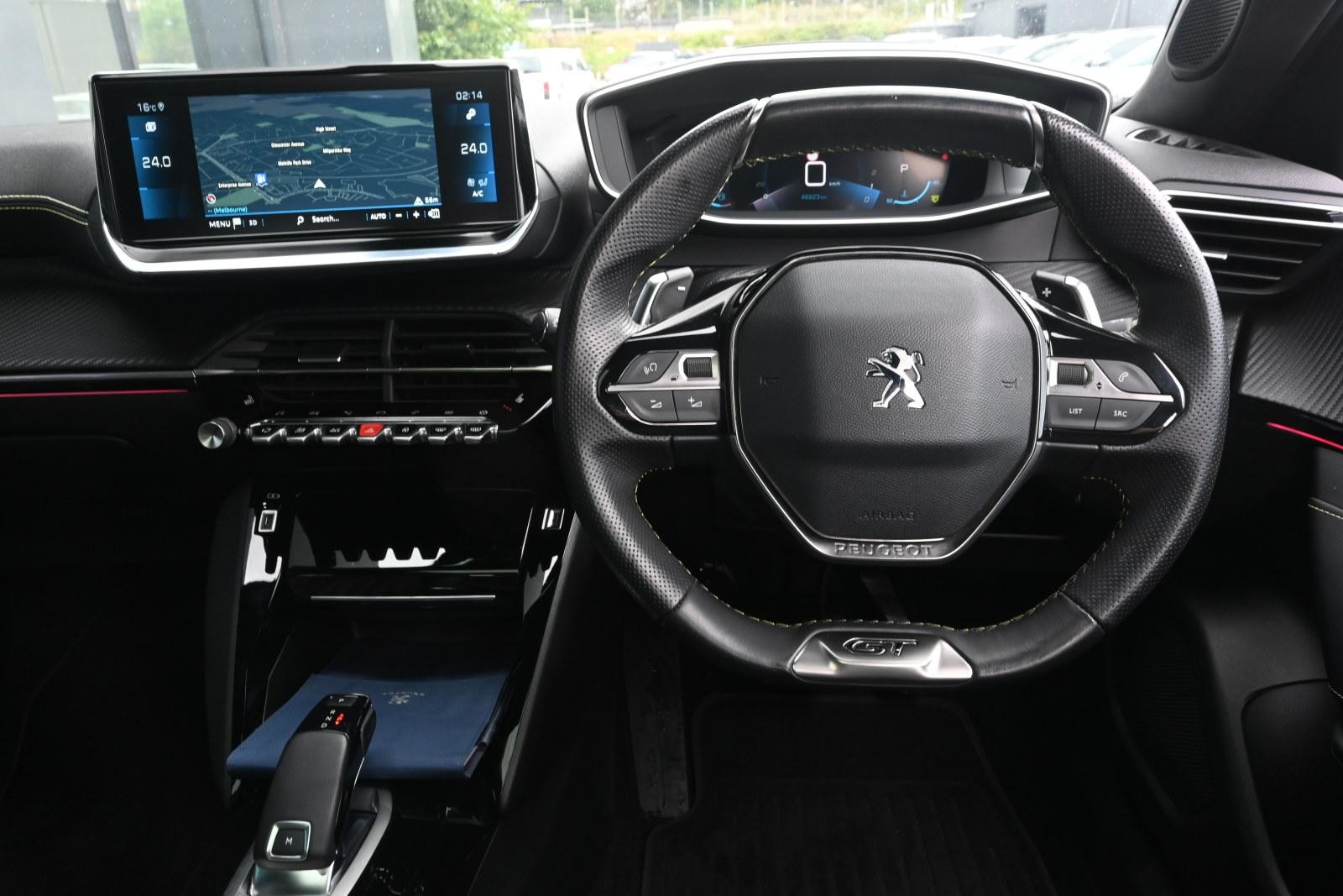 Peugeot 2008 image 4