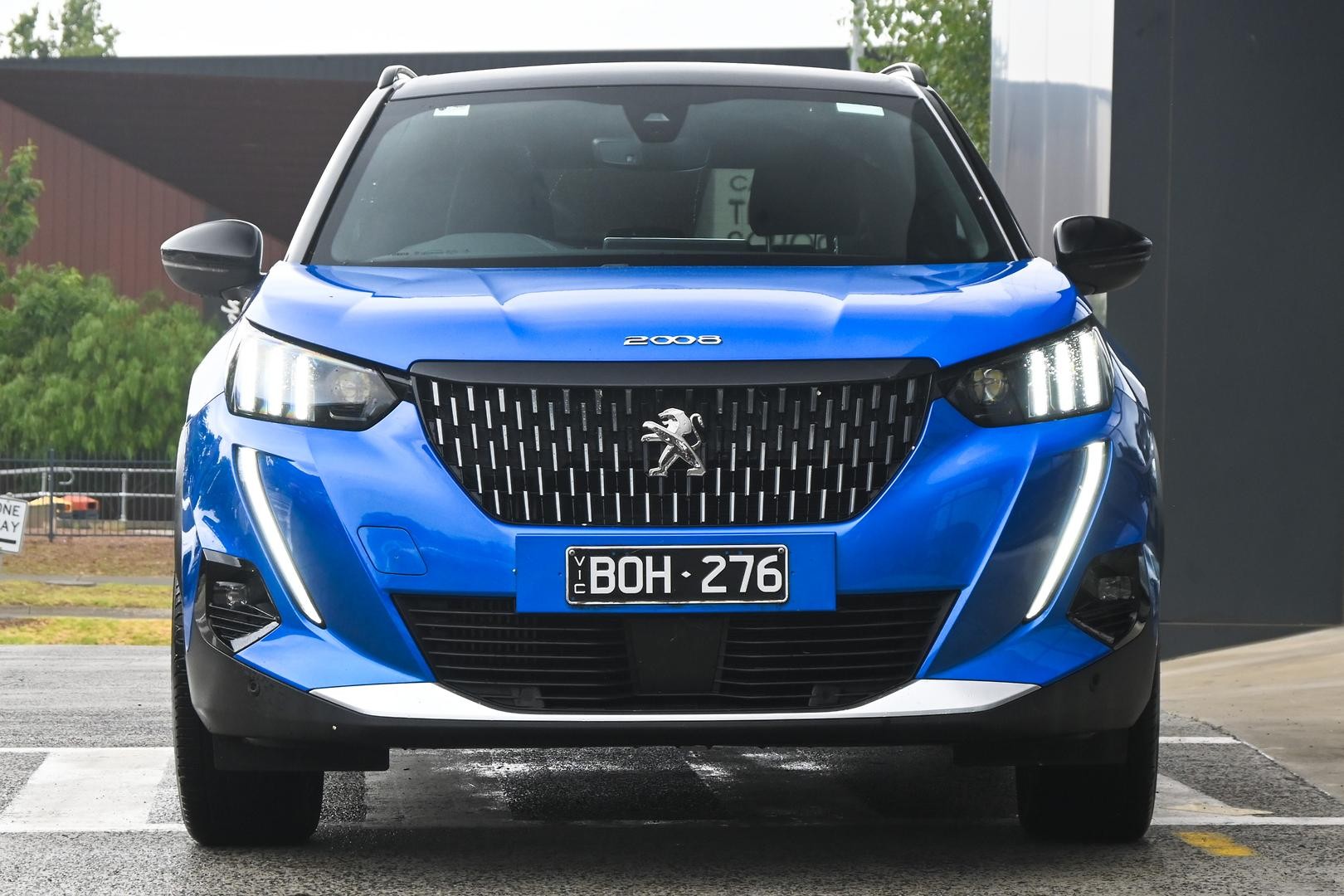 Peugeot 2008 image 2