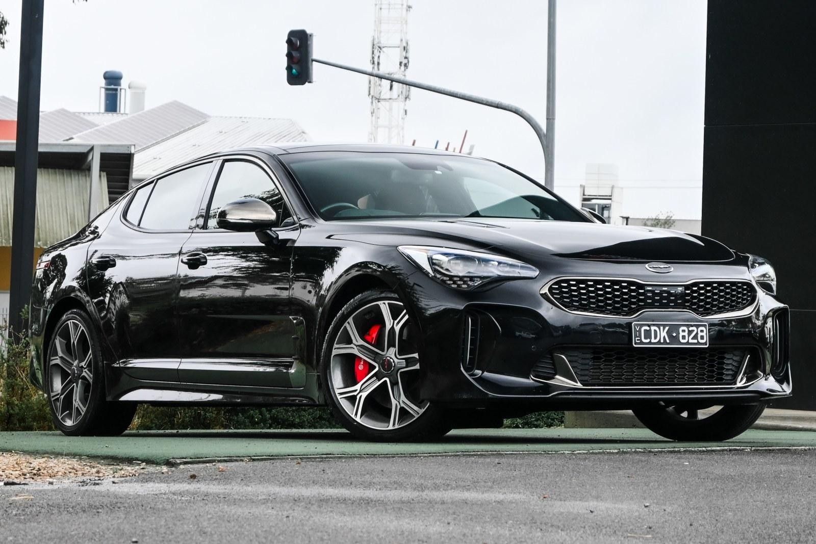 Kia Stinger image 1