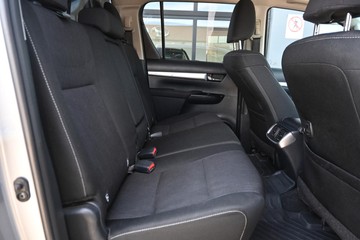https://dvg-vehicle-assets.s3.amazonaws.com/U16460/1vwbd7gpfh5d4cu19o9hhkp4u.jpg
