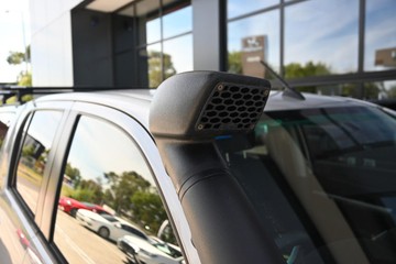 https://dvg-vehicle-assets.s3.amazonaws.com/U16460/2eh8ga0mu77jutbymd9cxdku3.jpg