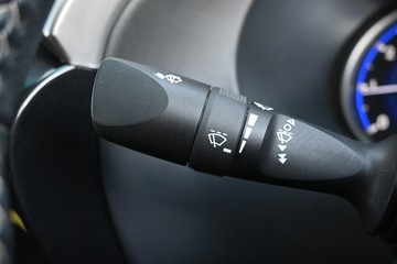https://dvg-vehicle-assets.s3.amazonaws.com/U16460/b8clcw8q0egt7xj53i5bph84k.jpg