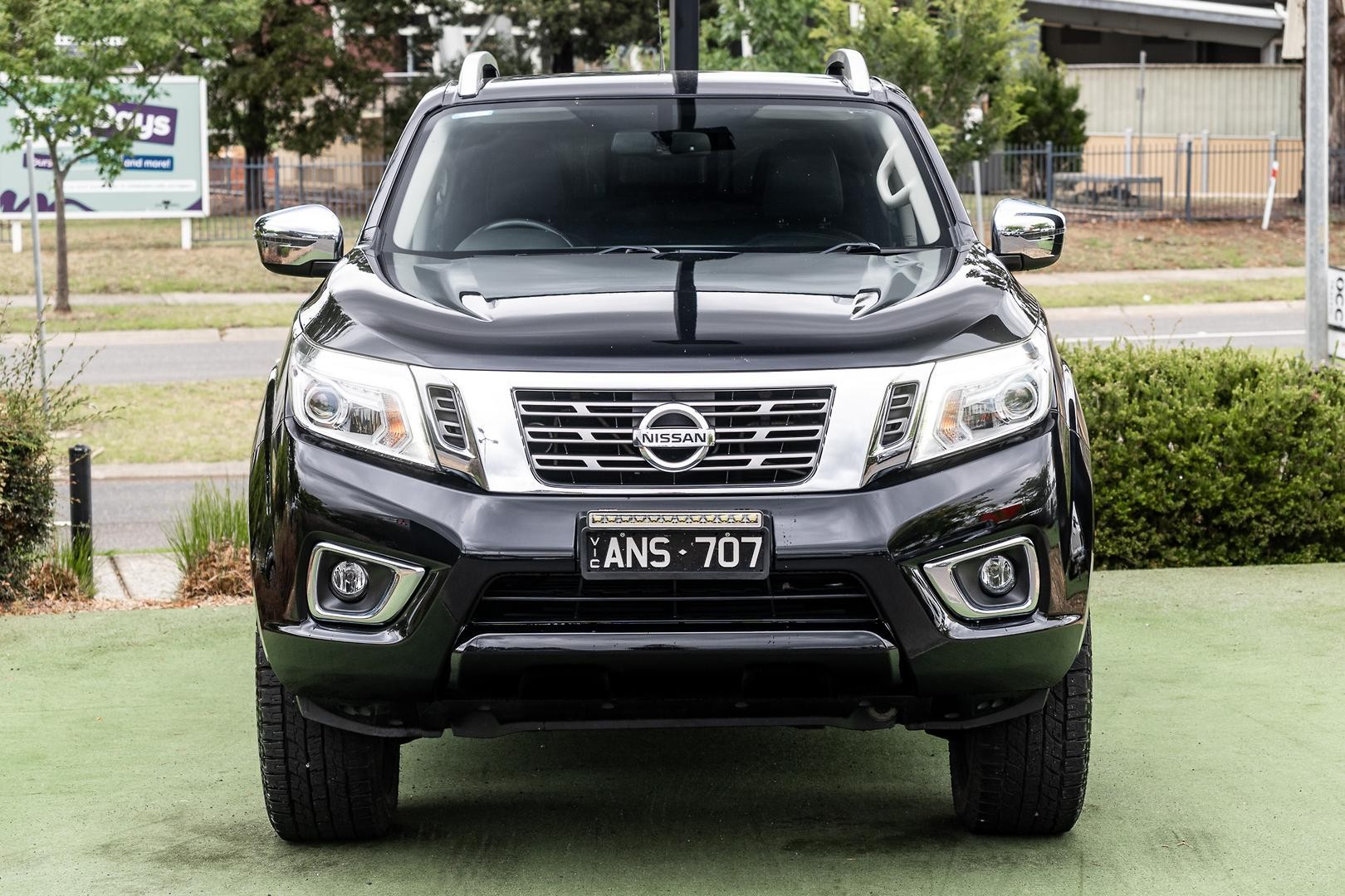 Nissan Navara image 2