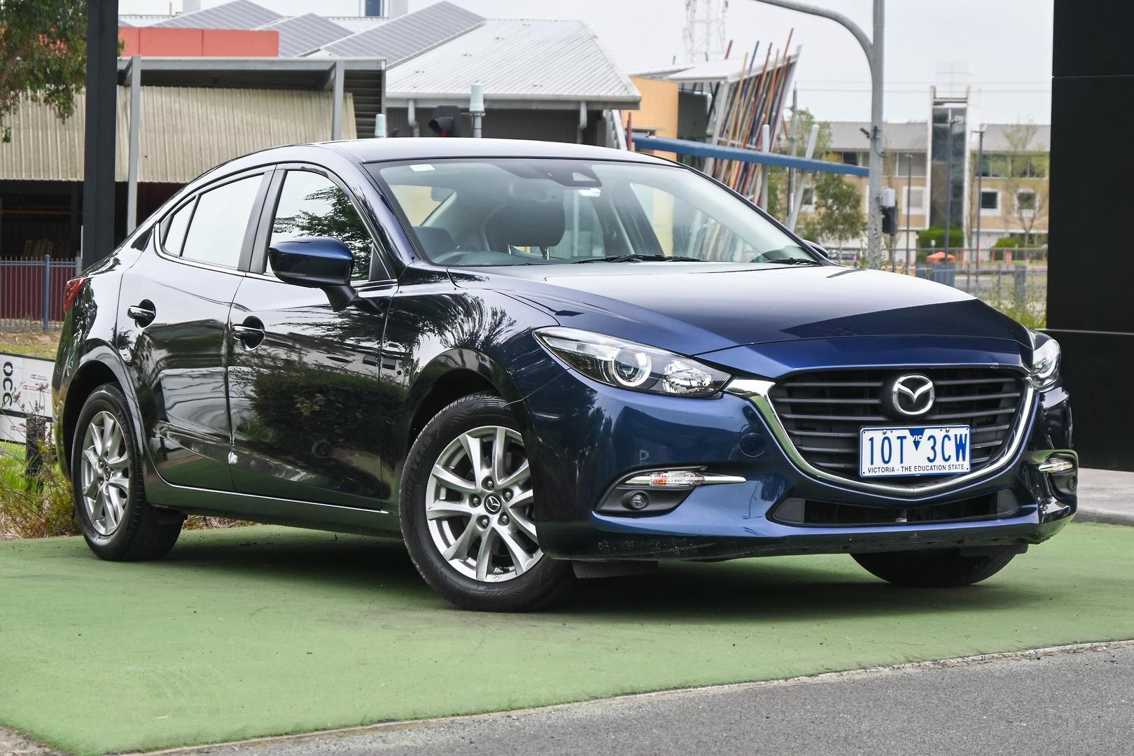 Mazda 3 image 1