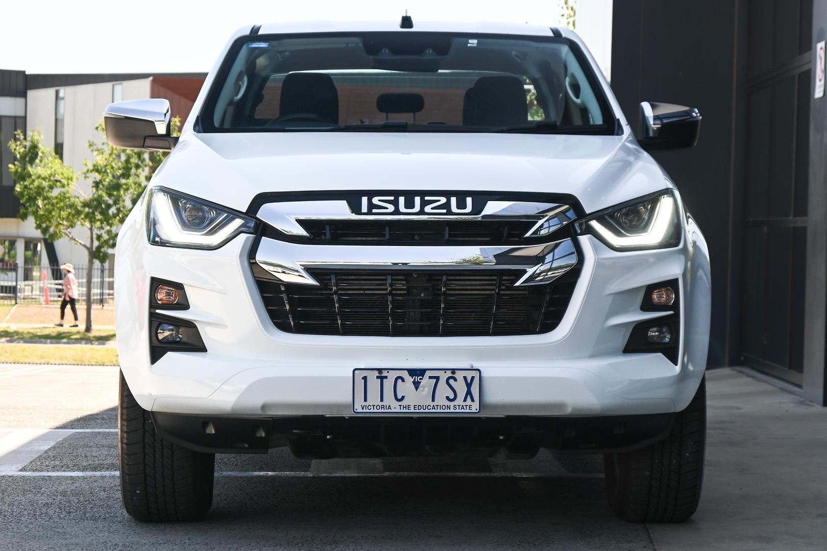 Isuzu D-max image 2