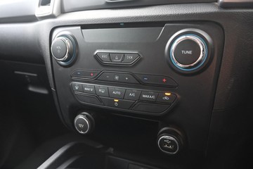 https://dvg-vehicle-assets.s3.amazonaws.com/U16502/7hdmjwfoapunx84q98k8yq2az.jpg