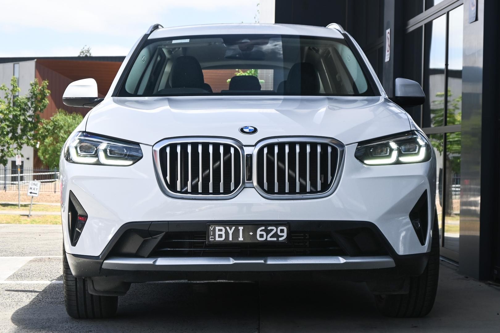 BMW X3 image 2