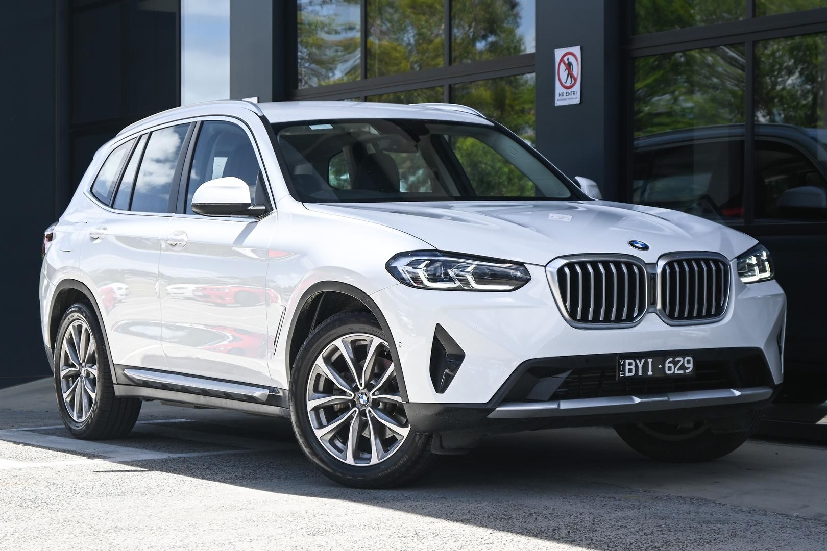 BMW X3 image 1