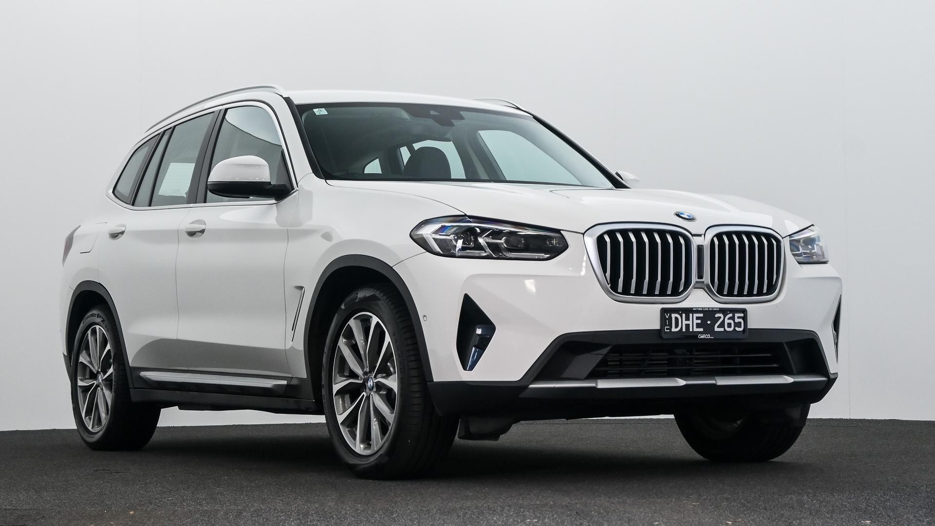 BMW X3 image 2