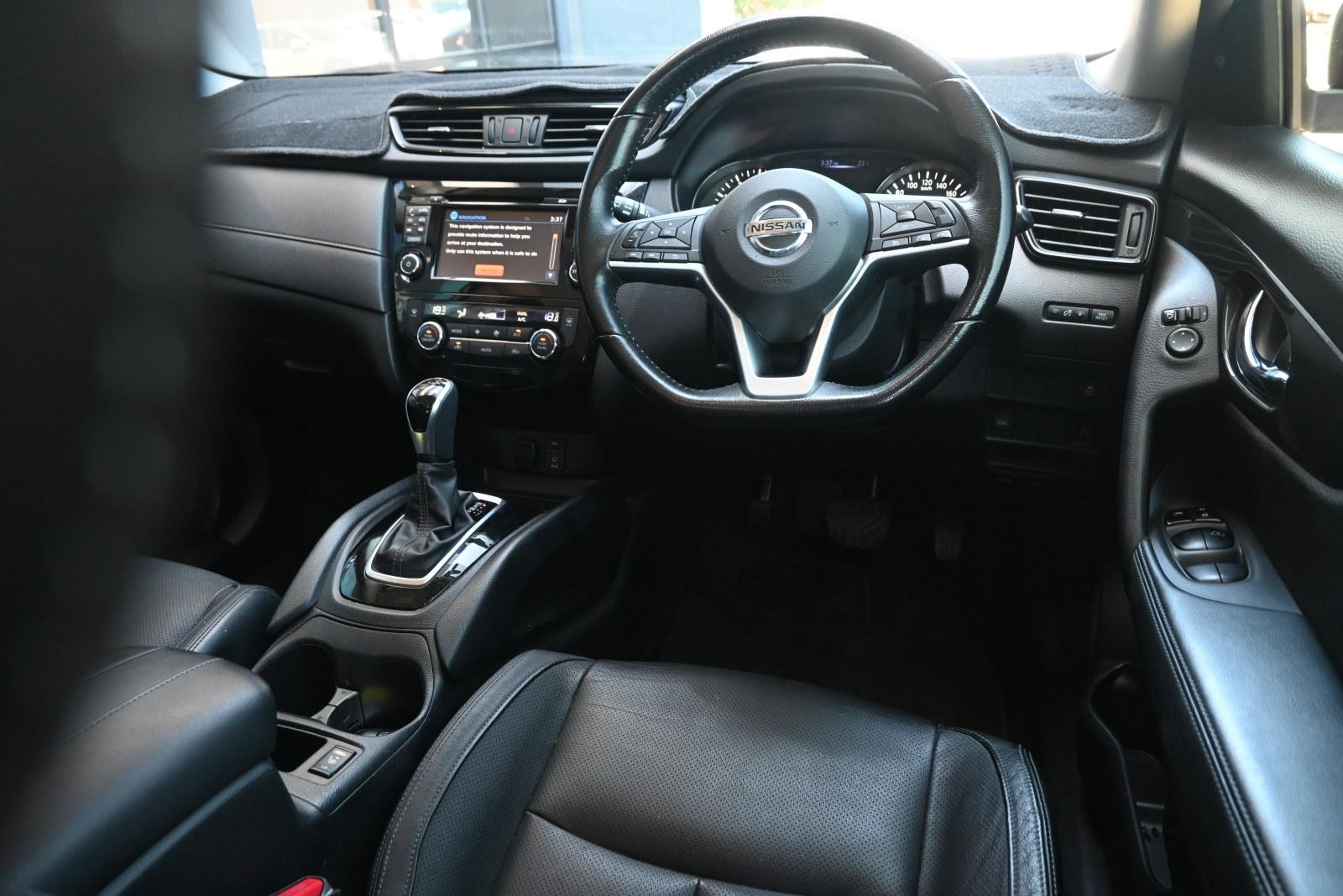 Nissan X-trail image 3