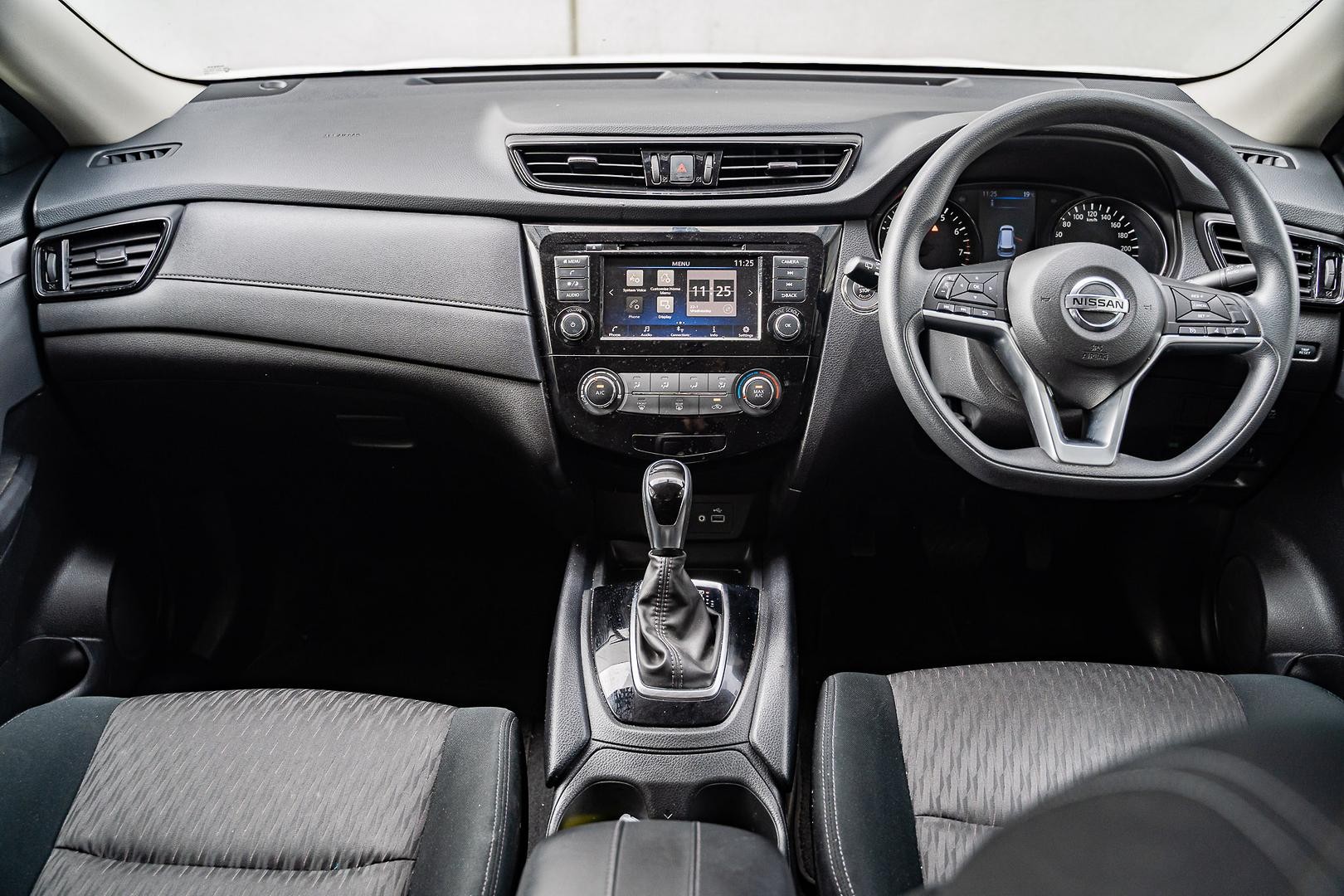 Nissan X-trail image 3