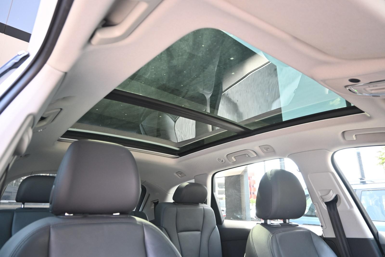 Audi Q7 image 4