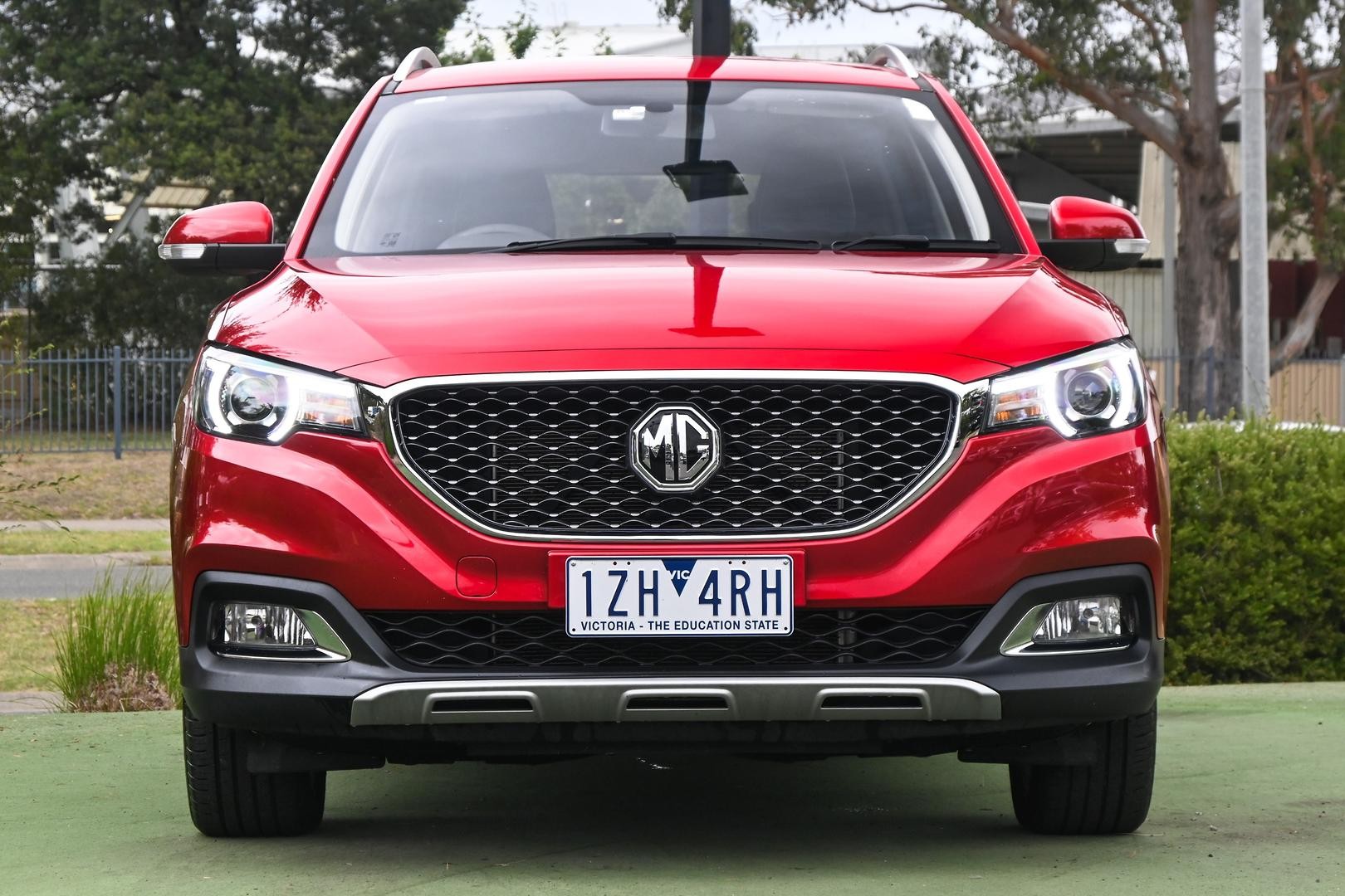 MG Zs image 2