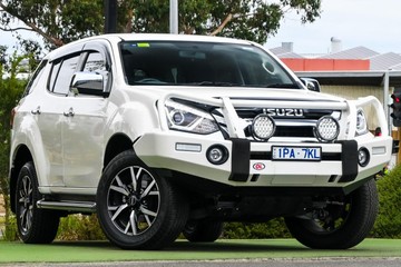 https://dvg-vehicle-assets.s3.amazonaws.com/U16660/28idemp3lyq4kua7lzwhpfzyo.jpg
