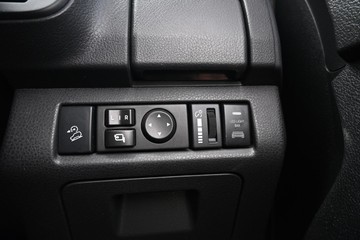 https://dvg-vehicle-assets.s3.amazonaws.com/U16660/79q8qieffqnln40azxvzk52k2.jpg